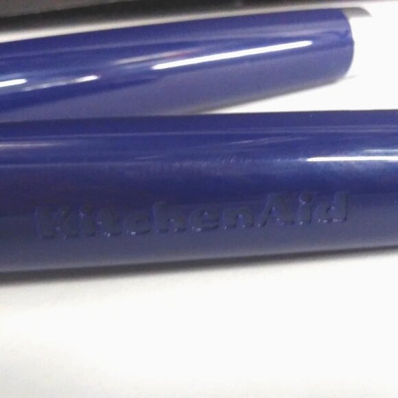 KitchenAid Garlic Squeeze Press Removable Dishwasher Safe - Picture 5 of 6